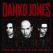 El texto musical TYPE OF GIRL de DANKO JONES también está presente en el álbum Rock and roll is black and blue (2012)