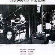 El texto musical ALCOHOL de THE SPECIALS también está presente en el álbum In the studio (1984)