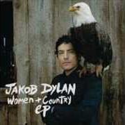 El texto musical EVERYBODY'S HURTING de JAKOB DYLAN también está presente en el álbum Women and country (2010)