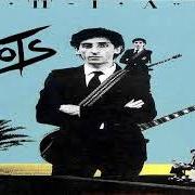 El texto musical PASSAGGI A LIVELLO de FRANCO BATTIATO también está presente en el álbum Patriots (1980)