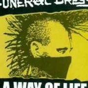 El texto musical UNDER AGE de FUNERAL DRESS también está presente en el álbum A way of life (2001)