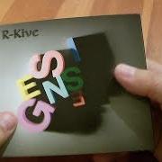 El texto musical THE LAMB LIES DOWN ON BROADWAY de GENESIS también está presente en el álbum R-kive (2014)