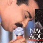 El texto musical AMOR DE UMBRAL de GILBERTO SANTA ROSA también está presente en el álbum Nace aqui (1993)