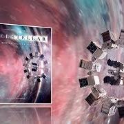 El texto musical THE WORMWHOLE de HANS ZIMMER también está presente en el álbum Soundtracks interstellar (2014)