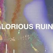 El texto musical YOU NEVER FAIL de HILLSONG también está presente en el álbum Glorious ruins (2013)
