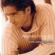 El texto musical ENTRE TUS BRAZOS de ALEJANDRO FERNÁNDEZ también está presente en el álbum Entre tus brazos (2000)