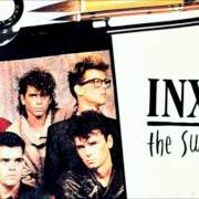 El texto musical MELTING IN THE SUN de INXS también está presente en el álbum The swing (1984)