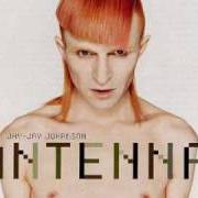 El texto musical 1984 de JAY JAY JOHANSON también está presente en el álbum Antenna (2003)