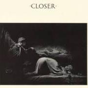 El texto musical ATROCITY EXHIBITION de JOY DIVISION también está presente en el álbum Closer (1980)