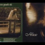 El texto musical UNA GIORNATA CON MIO PADRE de ALICE también está presente en el álbum La mia poca grande età (1975)