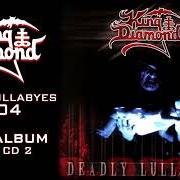 El texto musical THE INVISIBLE GUESTS de KING DIAMOND también está presente en el álbum Deadly lullabyes live (2004)
