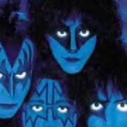 El texto musical I LOVE IT LOUD de KISS también está presente en el álbum Creatures of the night (1982)
