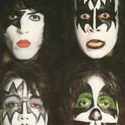 El texto musical SAVE YOUR LOVE de KISS también está presente en el álbum Dynasty (1979)