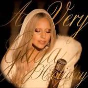 El texto musical WHITE CHRISTMAS de LADY GAGA también está presente en el álbum A very gaga holiday (2011)