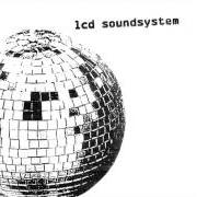 El texto musical TOO MUCH LOVE de LCD SOUNDSYSTEM también está presente en el álbum Lcd soundsystem (2005)