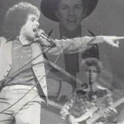 El texto musical THE KIDS GROWN UP de LEO SAYER también está presente en el álbum Another year (1975)