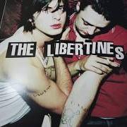 El texto musical MUSIC WHEN THE LIGHTS GO OUT de THE LIBERTINES también está presente en el álbum The libertines (2004)
