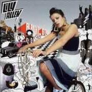 El texto musical TAKE WHAT YOU TAKE de LILY ALLEN también está presente en el álbum Alright, still (2006)