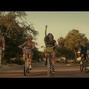 El texto musical SUMMER FEVER de LITTLE BIG TOWN también está presente en el álbum Summer fever (2018)