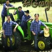 El texto musical SI MIDES EL TAMANO de LOS TIGRES DEL NORTE también está presente en el álbum La granja (2009)