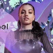El texto musical WEAPON de MABEL también está presente en el álbum Ivy to roses (mixtape) (2017)