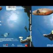 El texto musical REVUELTA de MACACO también está presente en el álbum Rumbo submarino (2001)