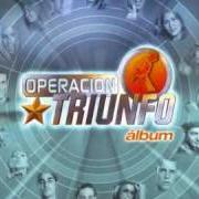 El texto musical UNA ROSA Y UN BOLERO de MANU TENORIO también está presente en el álbum Manu tenorio (2002)