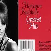 El texto musical YESTERDAY de MARIANNE FAITHFULL también está presente en el álbum The world of marianne faithfull (1969)