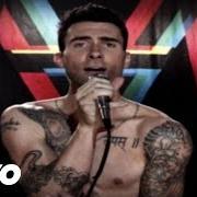 El texto musical MOVES LIKE JAGGER de MAROON 5 también está presente en el álbum Moves like jagger