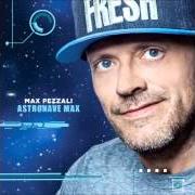 El texto musical L'ASTRONAVE MAX de MAX PEZZALI también está presente en el álbum Astronave max (2015)