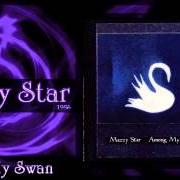 El texto musical UMBILICAL de MAZZY STAR también está presente en el álbum Among my swan (1996)