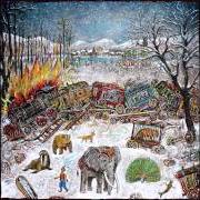 El texto musical EAST ENDERS WIVES de MEWITHOUTYOU también está presente en el álbum Ten stories (2012)