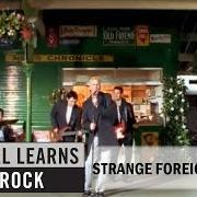 El texto musical BREAKING MY HEART de MICHAEL LEARNS TO ROCK también está presente en el álbum Strange foreign beauty remixed and more (1999)