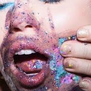 El texto musical KAREN DON'T BE SAD de MILEY CYRUS también está presente en el álbum Miley cyrus & her dead petz (2015)