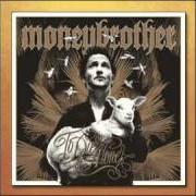 El texto musical IT AIN'T GONNA WORK de MONEYBROTHER también está presente en el álbum To die alone (2005)