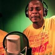 El texto musical GIMME A LIGHT de MR. VEGAS también está presente en el álbum Sweet jamaica (2012)