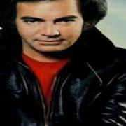 El texto musical LOVE BURNS de NEIL DIAMOND también está presente en el álbum On the way to the sky (1981)