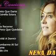 El texto musical DETRÁS DE CADA LUZ de NENA DACONTE también está presente en el álbum Casi perfecto (2023)