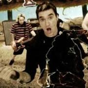 El texto musical [HIDDEN TRACK #2] de NEW FOUND GLORY también está presente en el álbum Catalyst (2004)