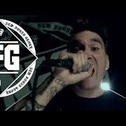 El texto musical RESURRECTION de NEW FOUND GLORY también está presente en el álbum Resurrection (2014)