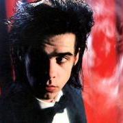 El texto musical THE HAMMER SONG de NICK CAVE & THE BAD SEEDS también está presente en el álbum Kicking against the pricks (1986)