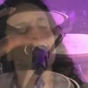 El texto musical MOTOR LULLABIES de NOA también está presente en el álbum Noa live (2005)