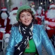 El texto musical IT'S ONLY CHRISTMAS ONCE A YEAR de NORAH JONES también está presente en el álbum I dream of christmas (2021)