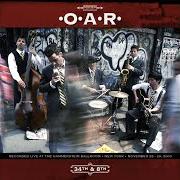 El texto musical RAN AWAY TO THE TOP OF THE WORLD TODAY de O.A.R. (OF A REVOLUTION) también está presente en el álbum 34th & 8th (2004)