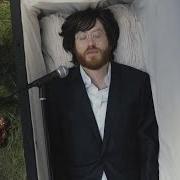 El texto musical COMES INDIANA THROUGH THE SMOKE de OKKERVIL RIVER también está presente en el álbum Away (2016)