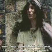 El texto musical PATHS THAT CROSS de PATTI SMITH también está presente en el álbum Dream of life (1996)