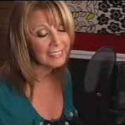 El texto musical HOW ABOUT YOU de PATTY LOVELESS también está presente en el álbum Only what i feel (1993)