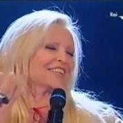 El texto musical A ME GLI OCCHI de PATTY PRAVO también está presente en el álbum Radio station (2002)