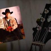 El texto musical SILENT NIGHT de PAUL BRANDT también está presente en el álbum Christmas: shall i play for you (1999)