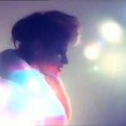 El texto musical TALK TO ME de PEACHES también está presente en el álbum I feel cream (2009)